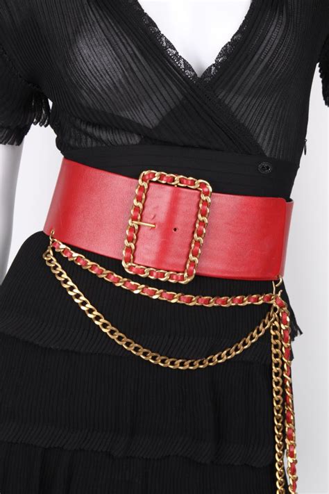 chanel medallion red leather gold chain|Chanel Gold Chain Medallion Belt .